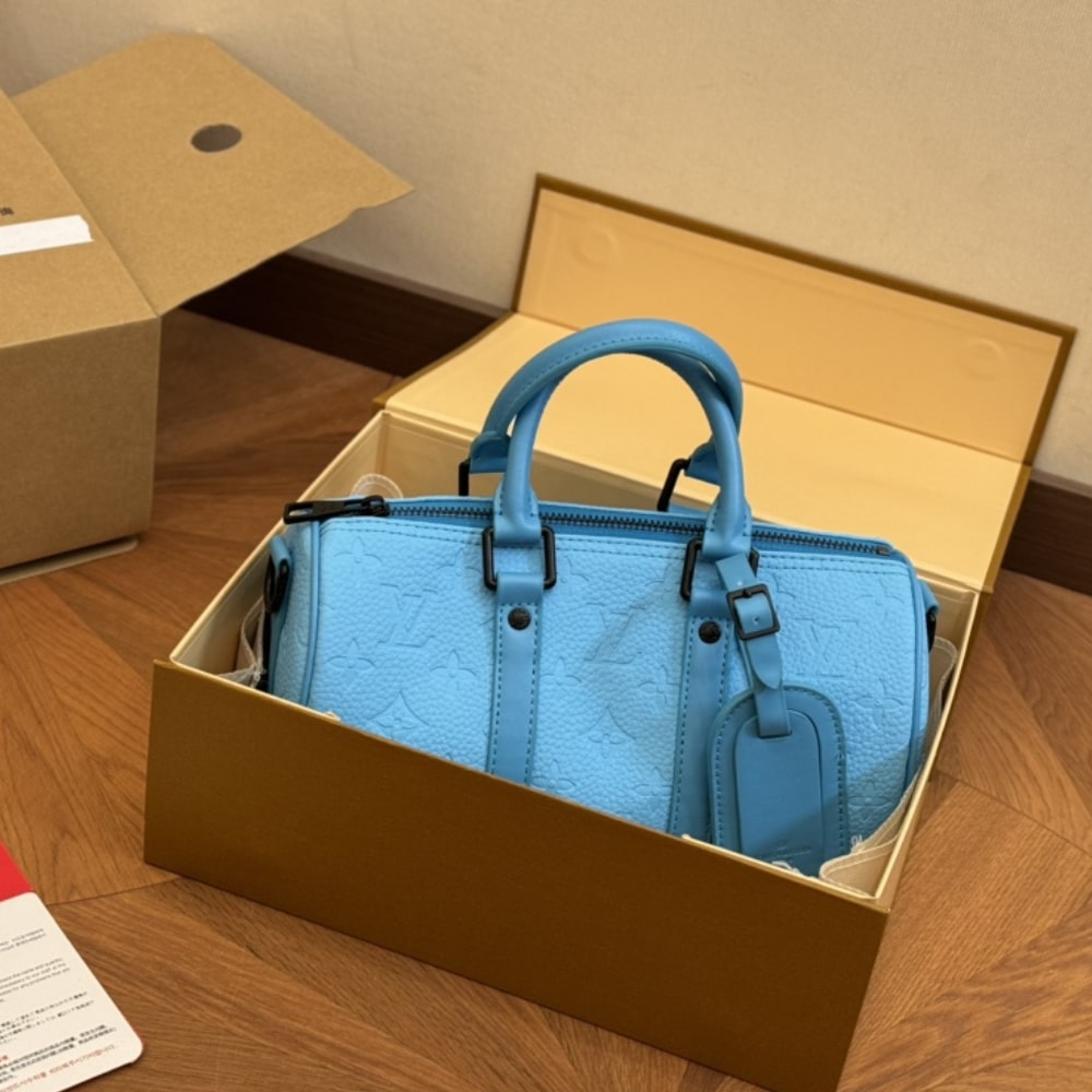 Alternative view of Louis Vuitton Keepall Bandoulière 25 Turquoise 25Cm M11996