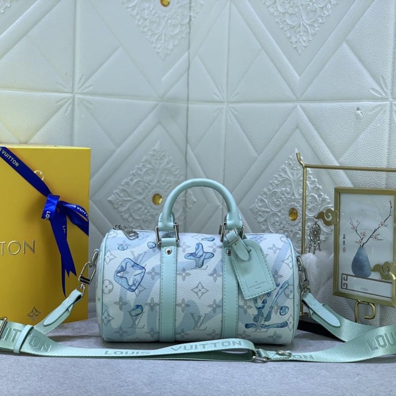 Louis Vuitton Keepall Bandouliere Crystal Green 25Cm M22527 - Image 5