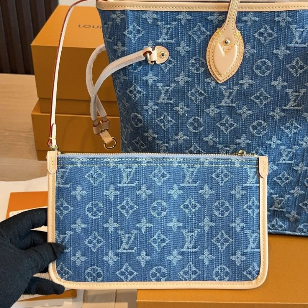 Louis Vuitton Neverfull MM Bag Denim Blue 31Cm M13192 - Image 3