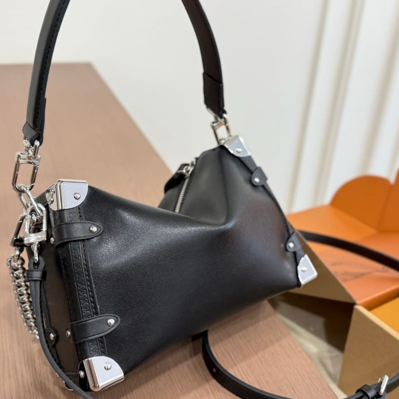 Louis Vuitton Slim Trunk Bag Black 23Cm M25445 - Image 5