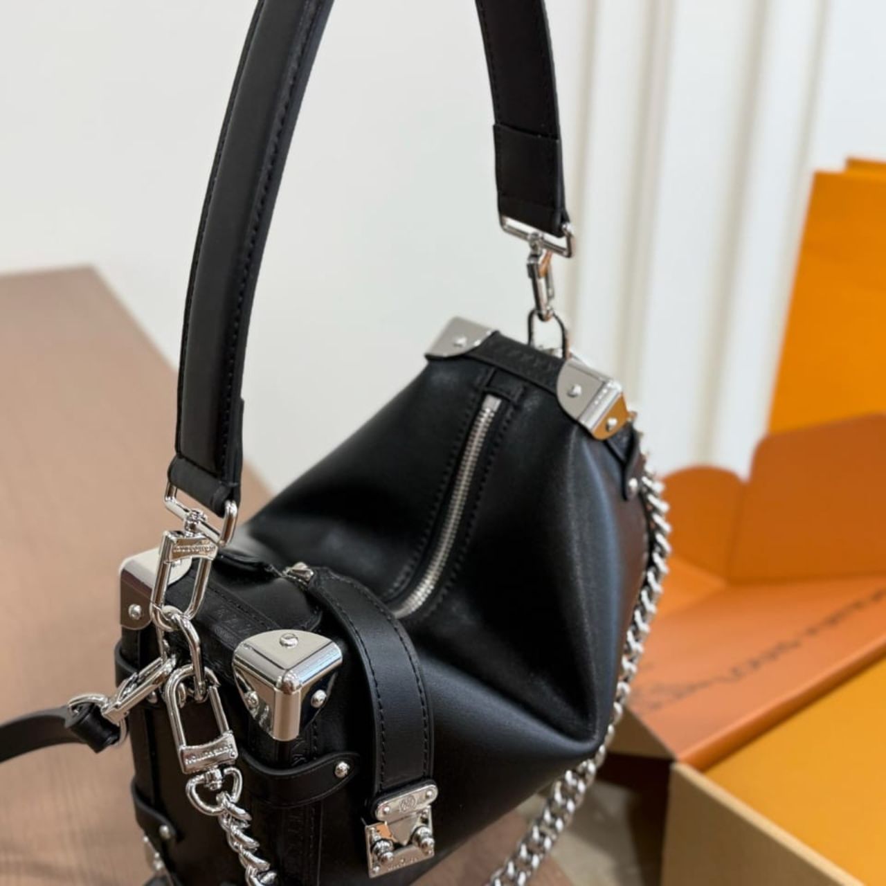 Louis Vuitton Slim Trunk Bag Black 23Cm M25445 - Image 4