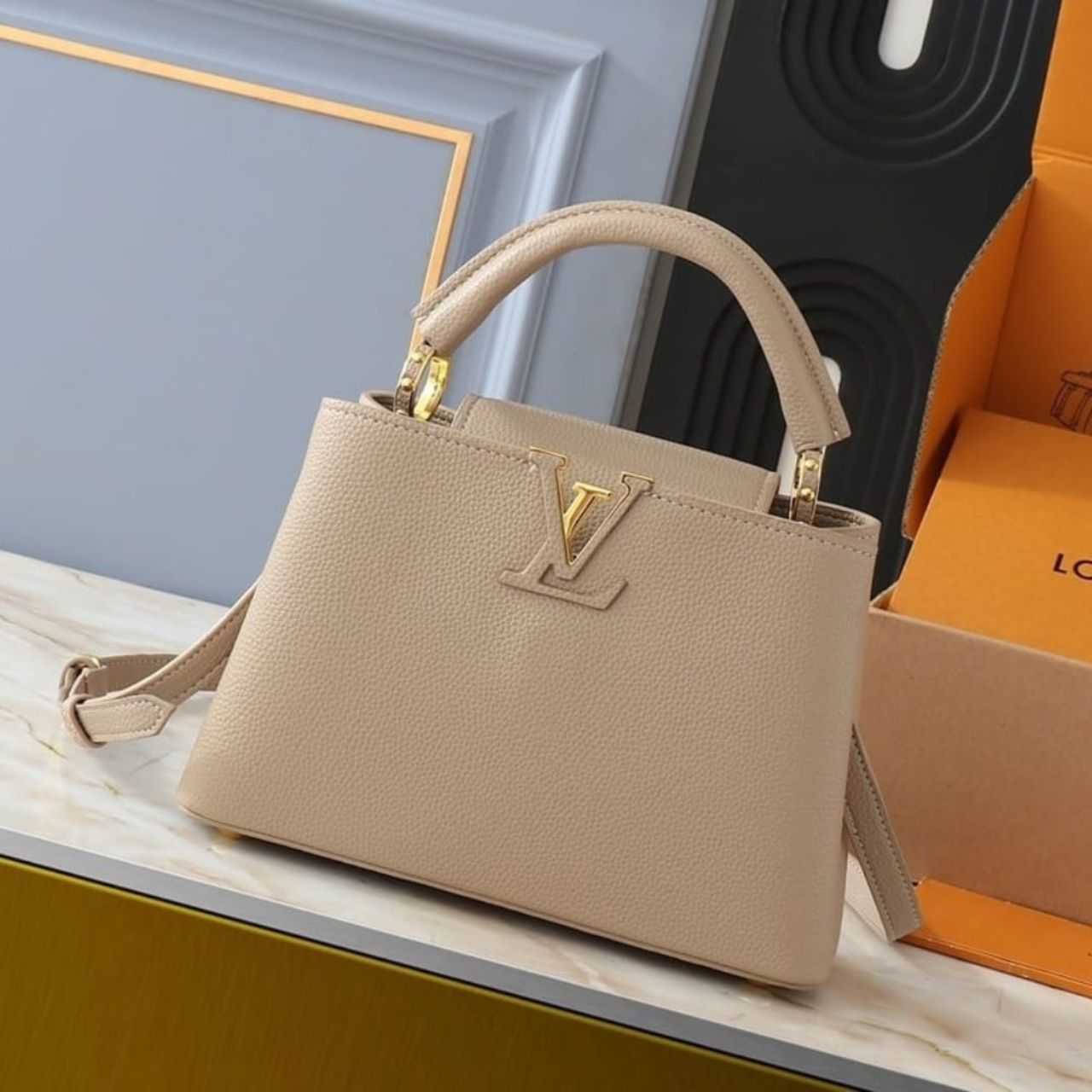 Louis Vuitton Capucines BB Bag Beige 27Cm M94634 - Image 9