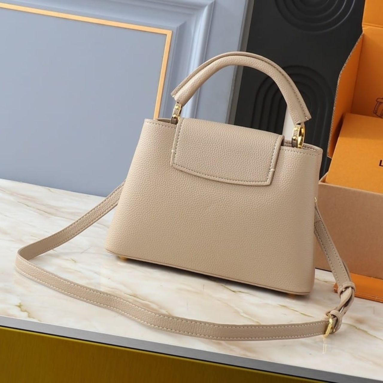 Louis Vuitton Capucines BB Bag Beige 27Cm M94634 - Image 8