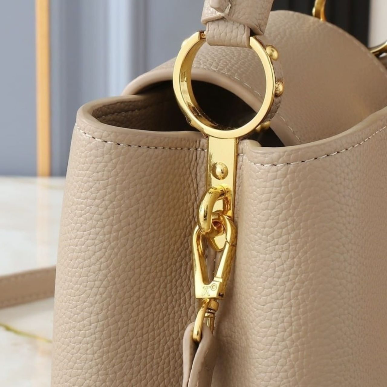 Louis Vuitton Capucines BB Bag Beige 27Cm M94634 - Image 5