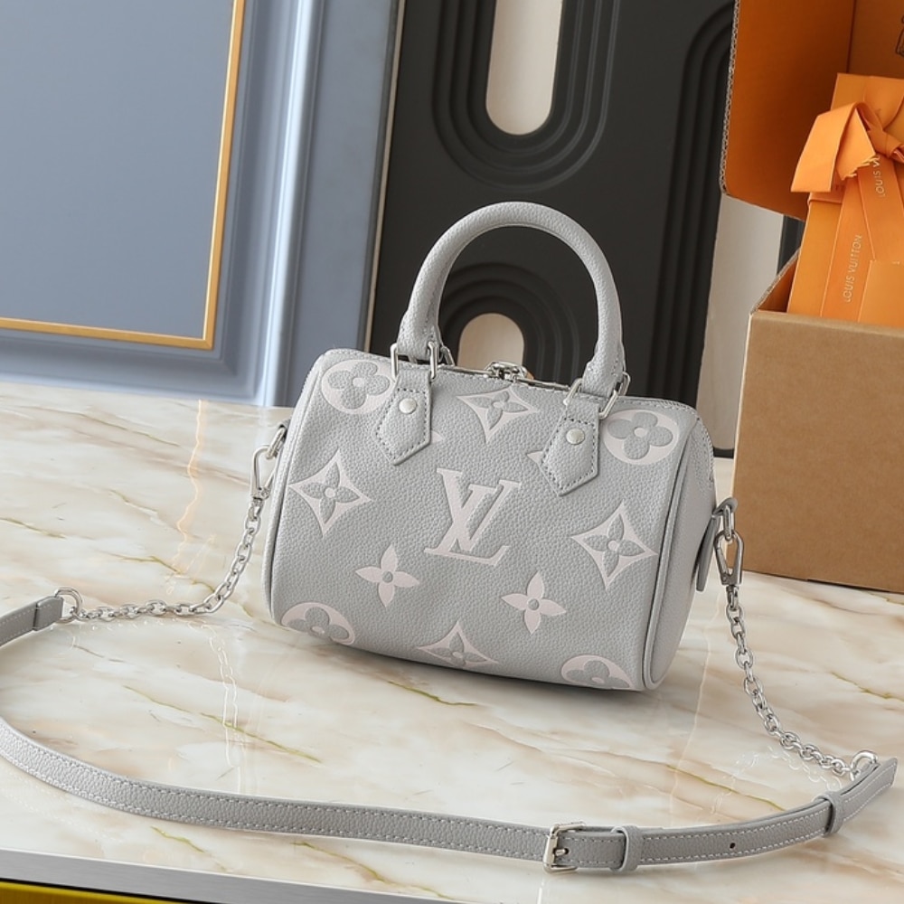 Alternative view of Louis Vuitton Speedy Bandoulière 20 Bag Gray 20Cm M14207