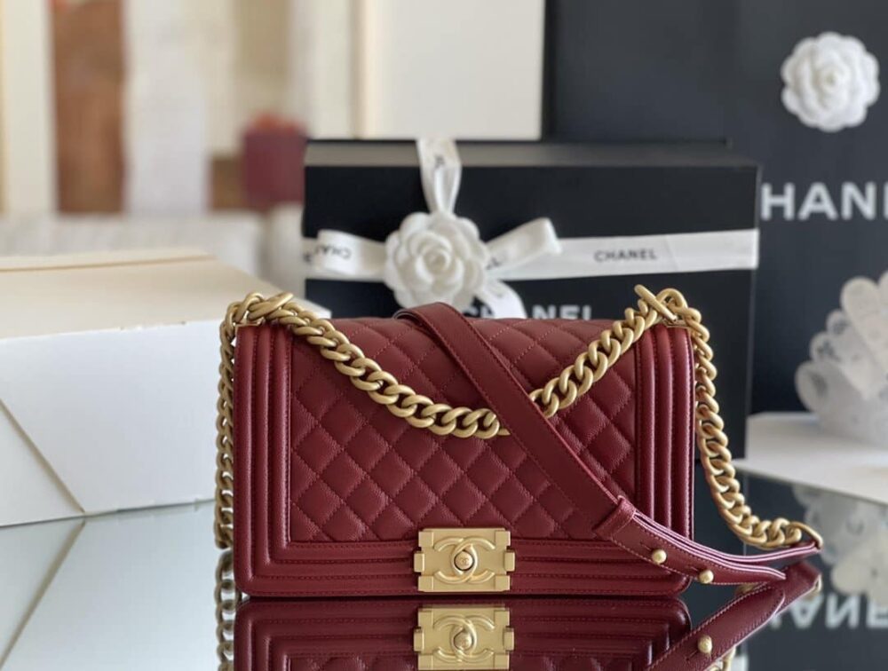 Alternative view of Chanel Medium Boy Caviar Handbags Red 25Cm