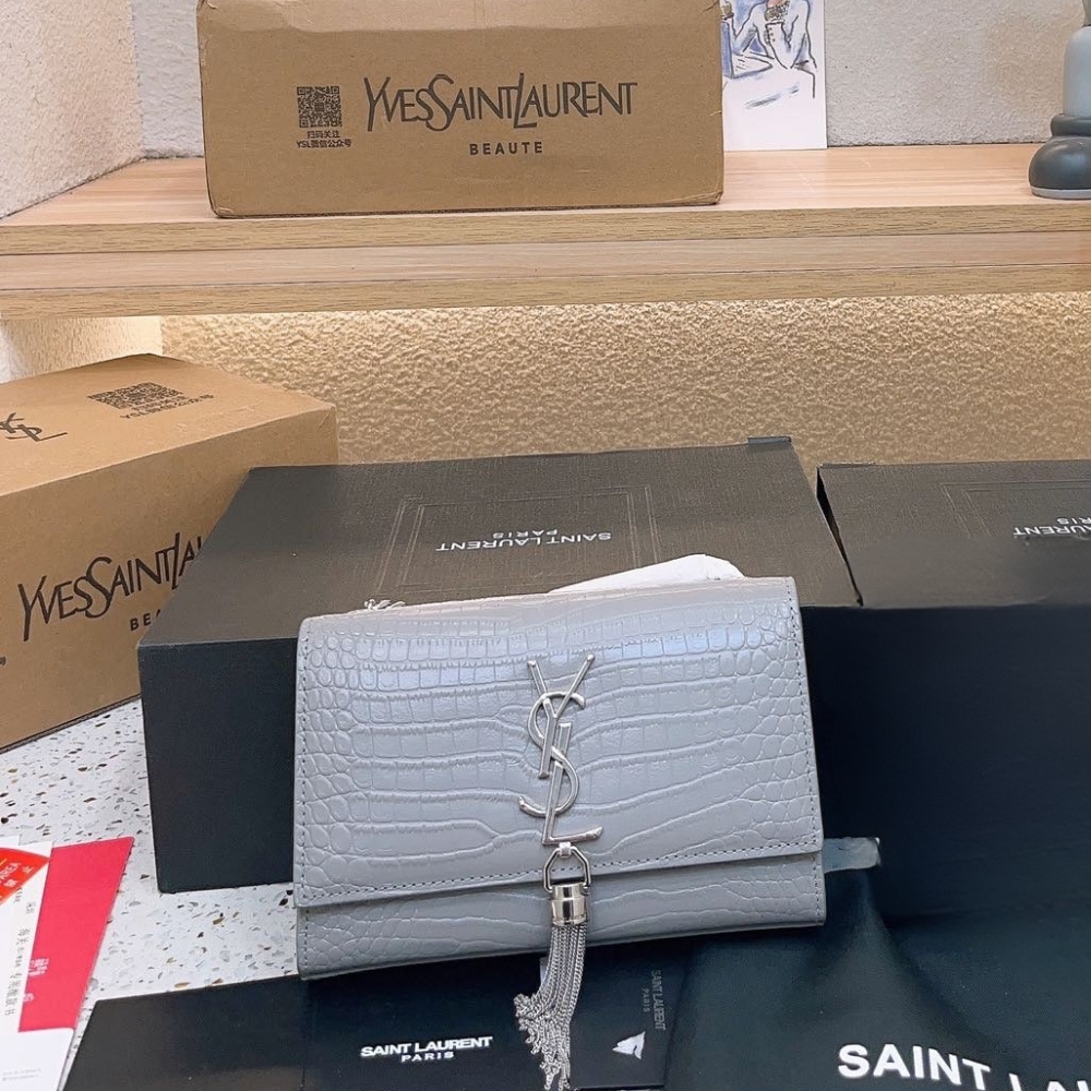 Alternative view of Saint Laurent Kate Monogram Shoulder Bag Gray 20Cm