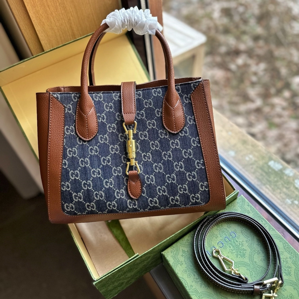 Alternative view of Gucci GG Jackie 1961 Tote Blue Denim 30Cm