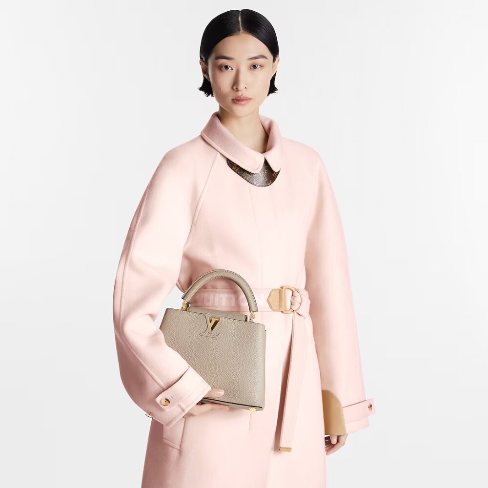 Alternative view of Louis Vuitton Capucines BB Bag Beige 27Cm M94634