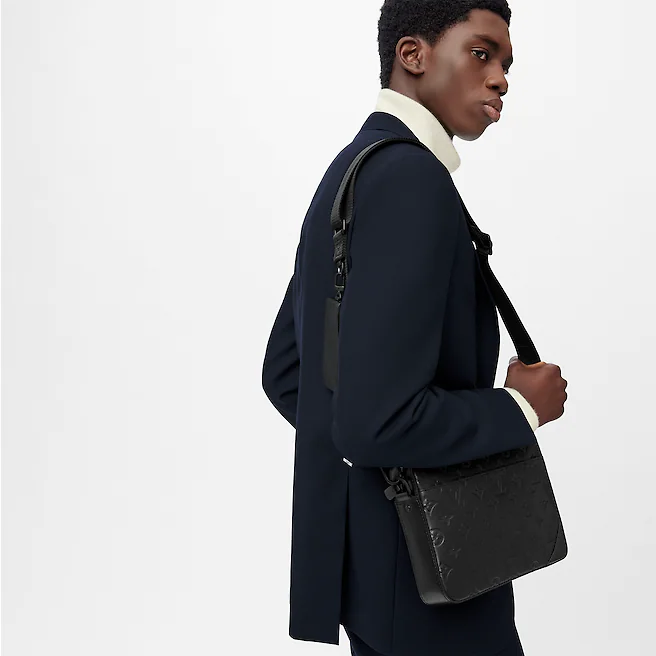 Louis Vuitton Duo Messenger Bag Black 25Cm M69827 - Image 9