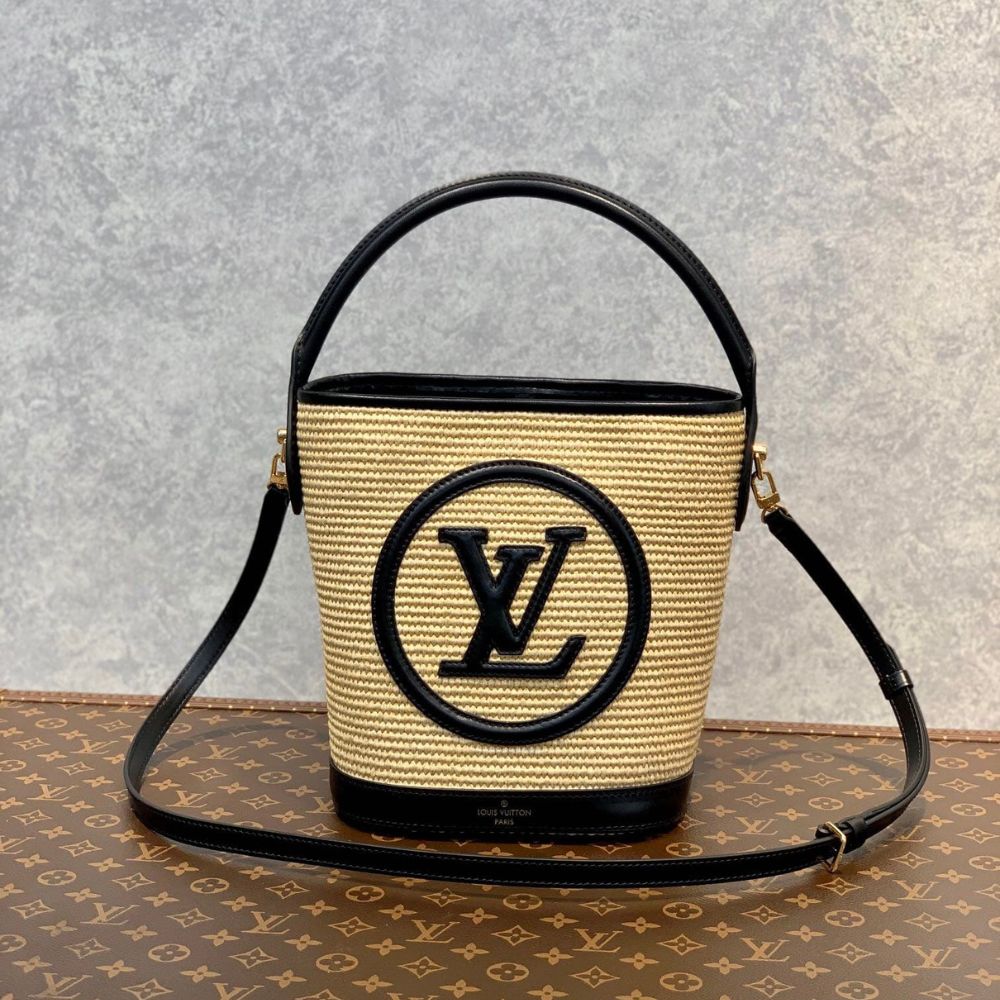 Alternative view of Louis Vuitton Petit Bucket Black 24Cm M59961