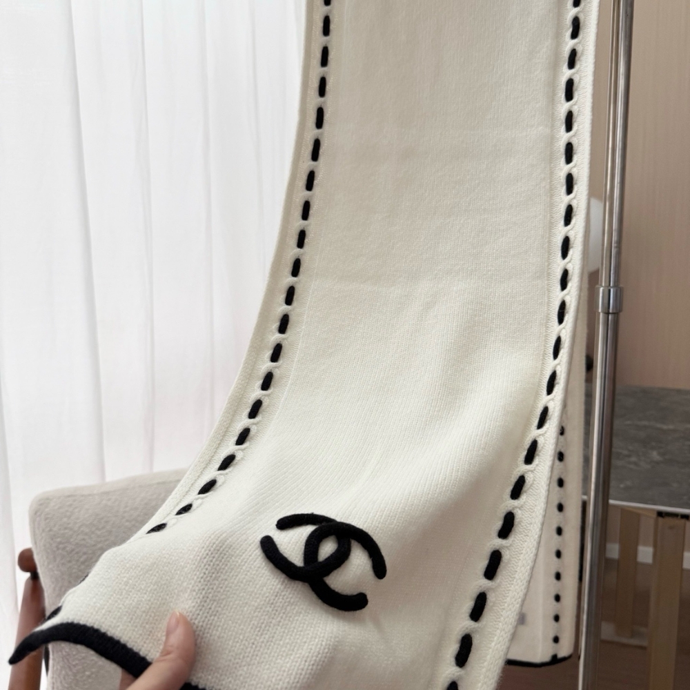 Alternative view of Chanel CC Logo Cashmere Scarf White 180Cm
