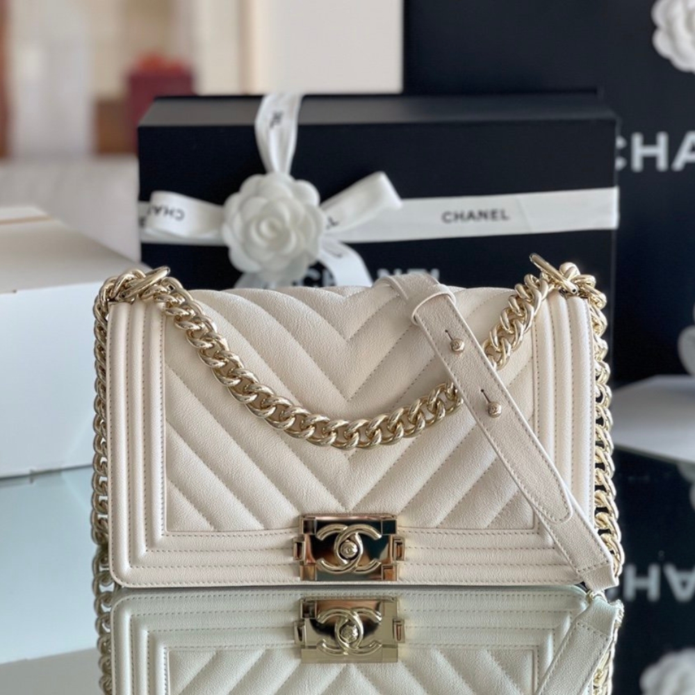 Alternative view of Chanel Boy Bag White Gold Hardware 25Cm A67086