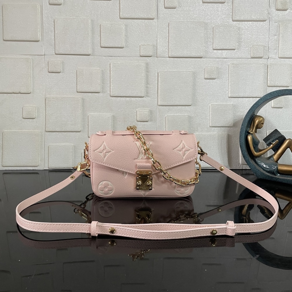 Alternative view of Prestige Edition - Louis Vuitton Pochette Métis East West Pink 21Cm M14208