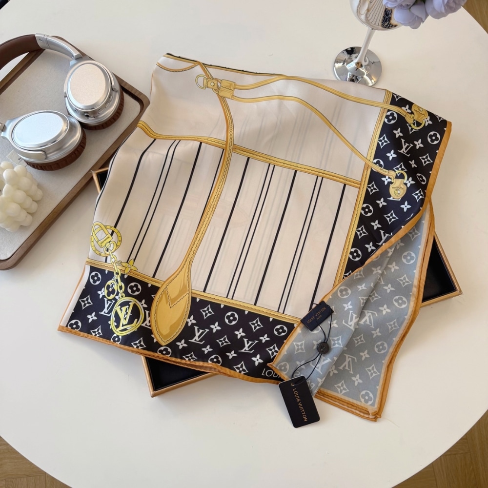 Alternative view of Louis Vuitton My Neverfull Square Black 90Cm M96471