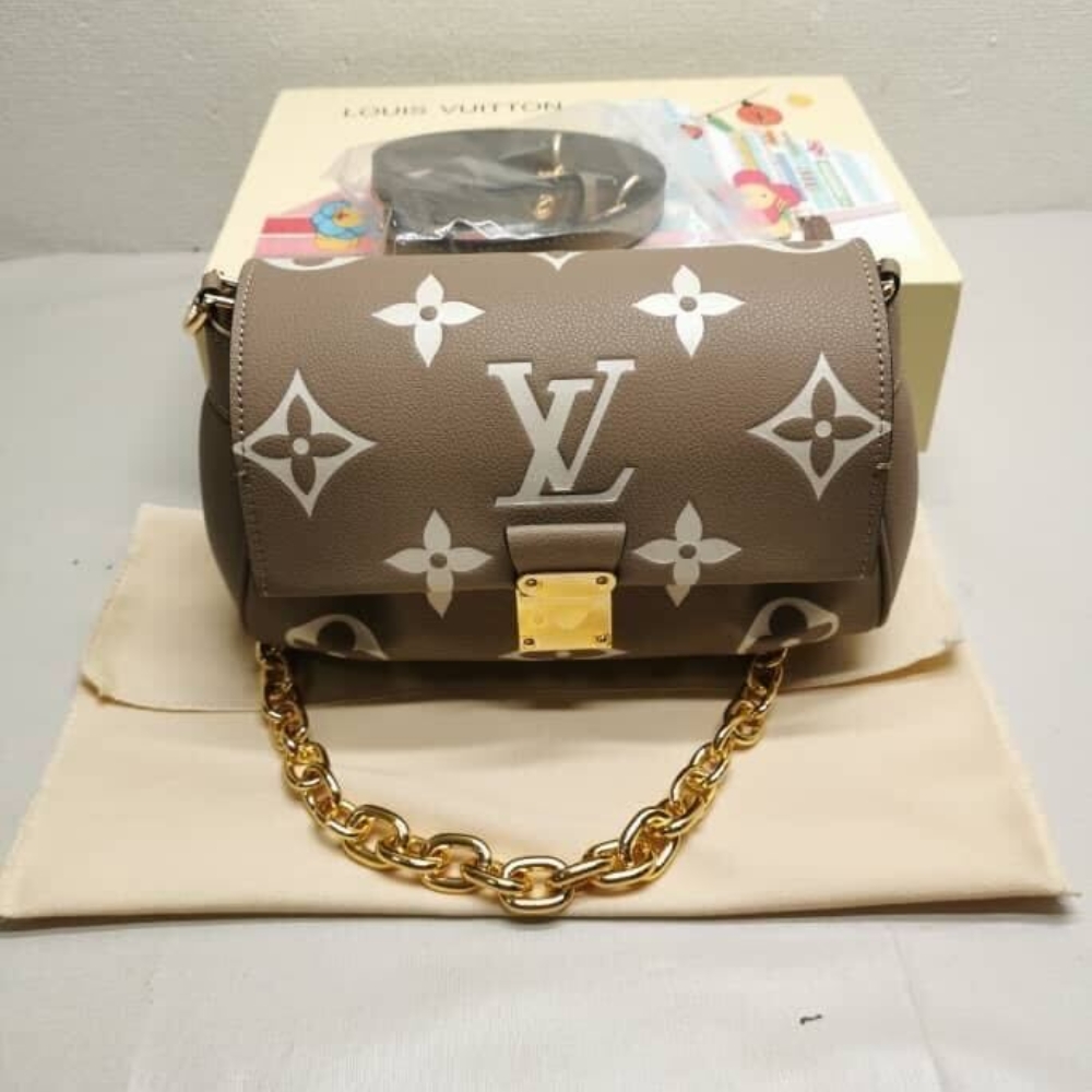 Alternative view of Louis Vuitton Favorite Bicolor Monogram Empreinte Leather Beige 24Cm M45836