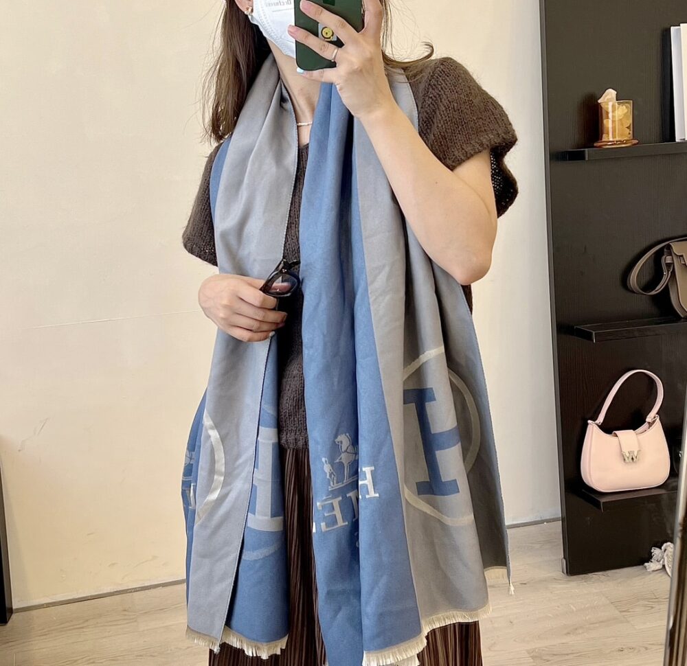 Alternative view of Hermes H Letter Cashmere Muffler Blue