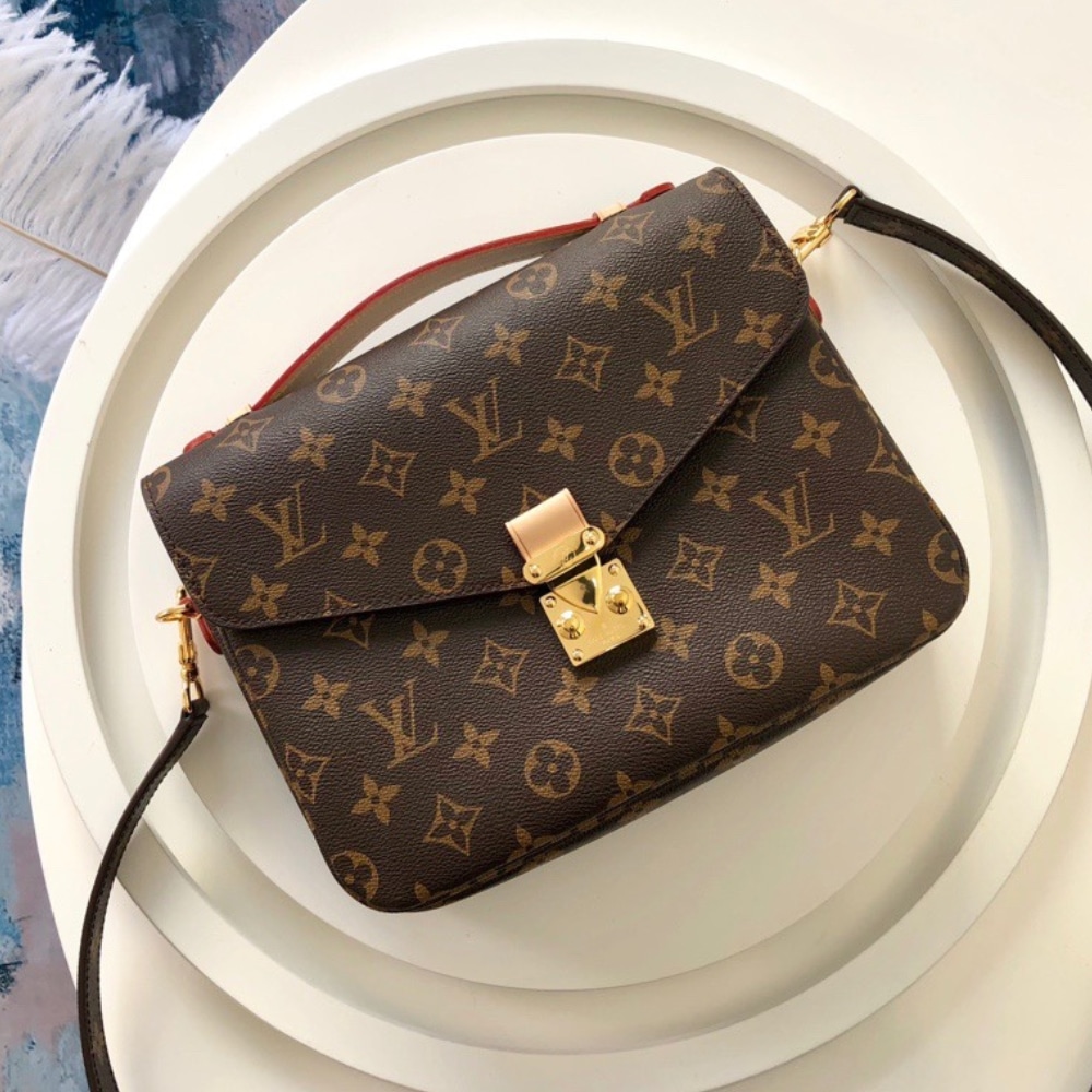 Alternative view of Prestige Edition - Louis Vuitton Pochette Métis Monogram Canvas 25Cm M44875
