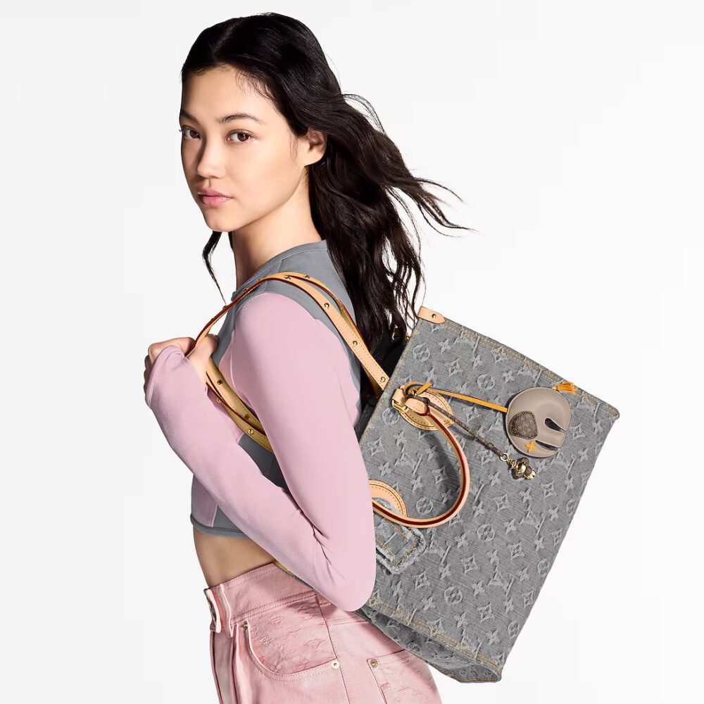 Alternative view of Prestige Edition - Louis Vuitton OnTheGo MM Washed Gray 35Cm M13189