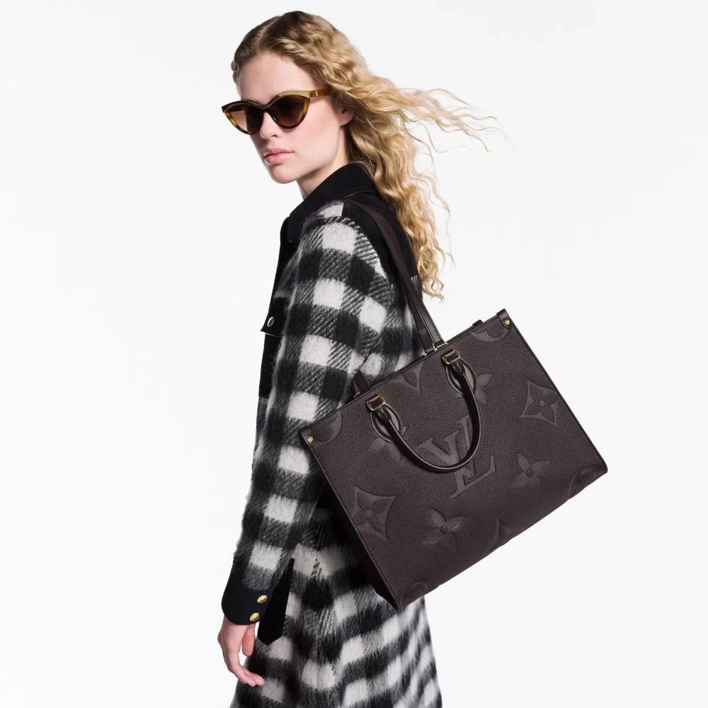 Alternative view of Prestige Edition - Louis Vuitton Onthego MM Monogram Wine Red 35Cm M12967