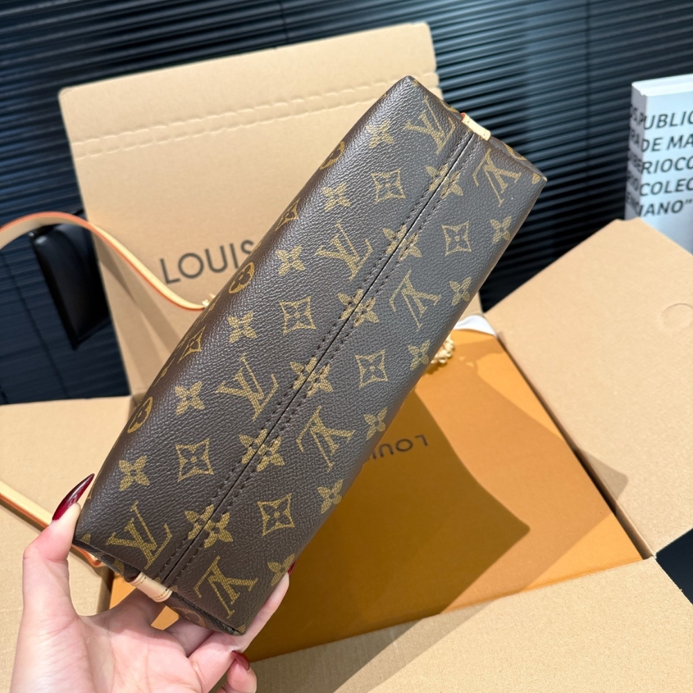 Alternative view of Louis Vuitton Multipass Bag Monogram Brown 27Cm M27825