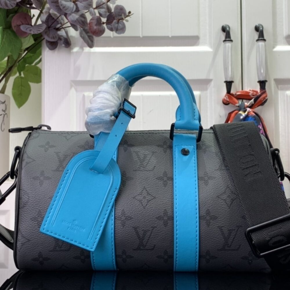 Alternative view of Prestige Edition - Louis Vuitton Keepall Bandoulière 25 Monogram Eclipse Reverse Turquoise 25Cm M11645