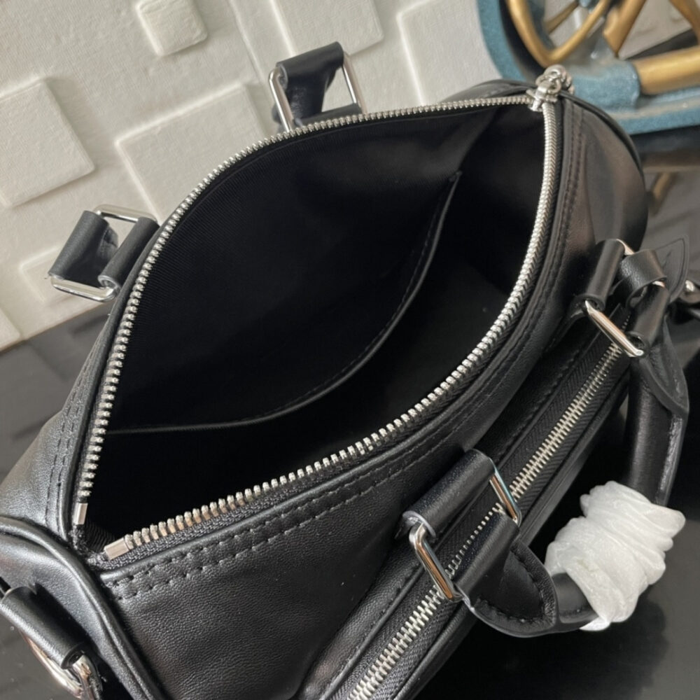 Alternative view of Prestige Edition - Louis Vuitton Keepall Cargo Bandoulière 25 Night Black 25Cm M13988