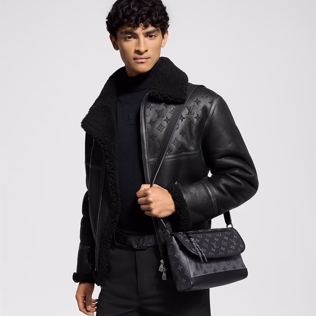 Prestige Edition - Louis Vuitton Pulse Messenger Monogram Black 26Cm M12681 - Image 11