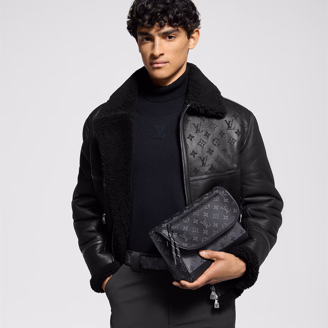 Prestige Edition - Louis Vuitton Pulse Messenger Monogram Black 26Cm M12681 - Image 2