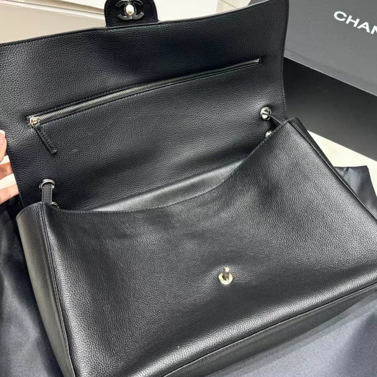 Chanel Maxi Flap Bag Grained Leather Silver-Tone Metal Dark Black 38cm - Image 8