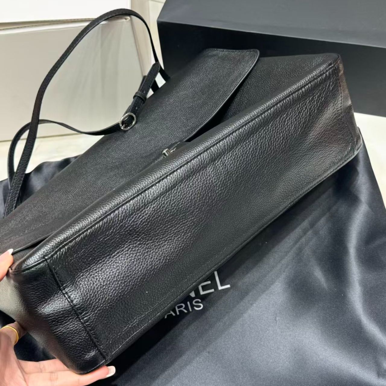 Chanel Maxi Flap Bag Grained Leather Silver-Tone Metal Dark Black 38cm - Image 11