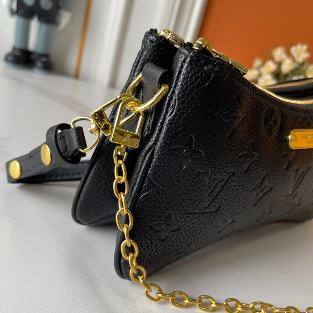 Alternative view of Louis Vuitton Pochette Liv Black 24Cm M83301
