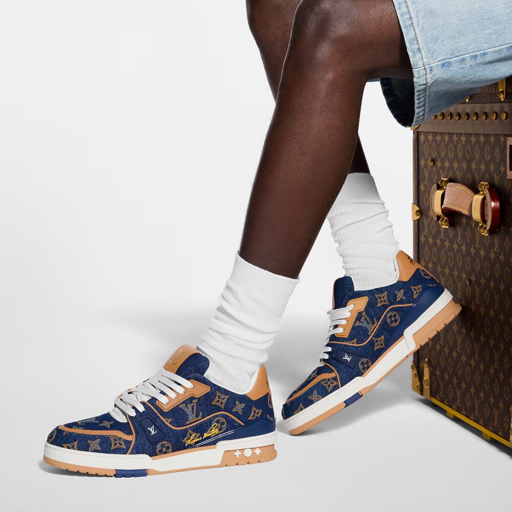 Alternative view of Louis Vuitton Trainer Sneakers Blue 1AJ371