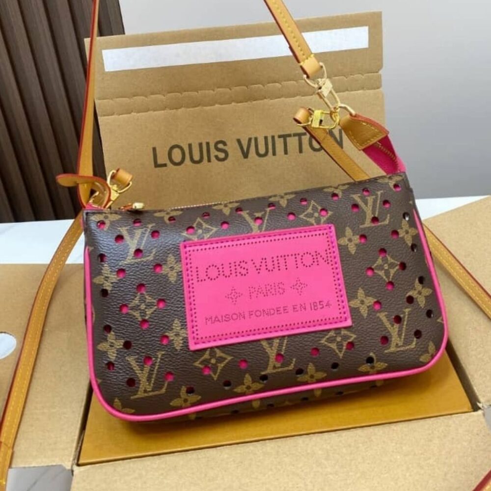 Alternative view of Louis Vuitton Pochette Accessoires Pink 23cm M29001