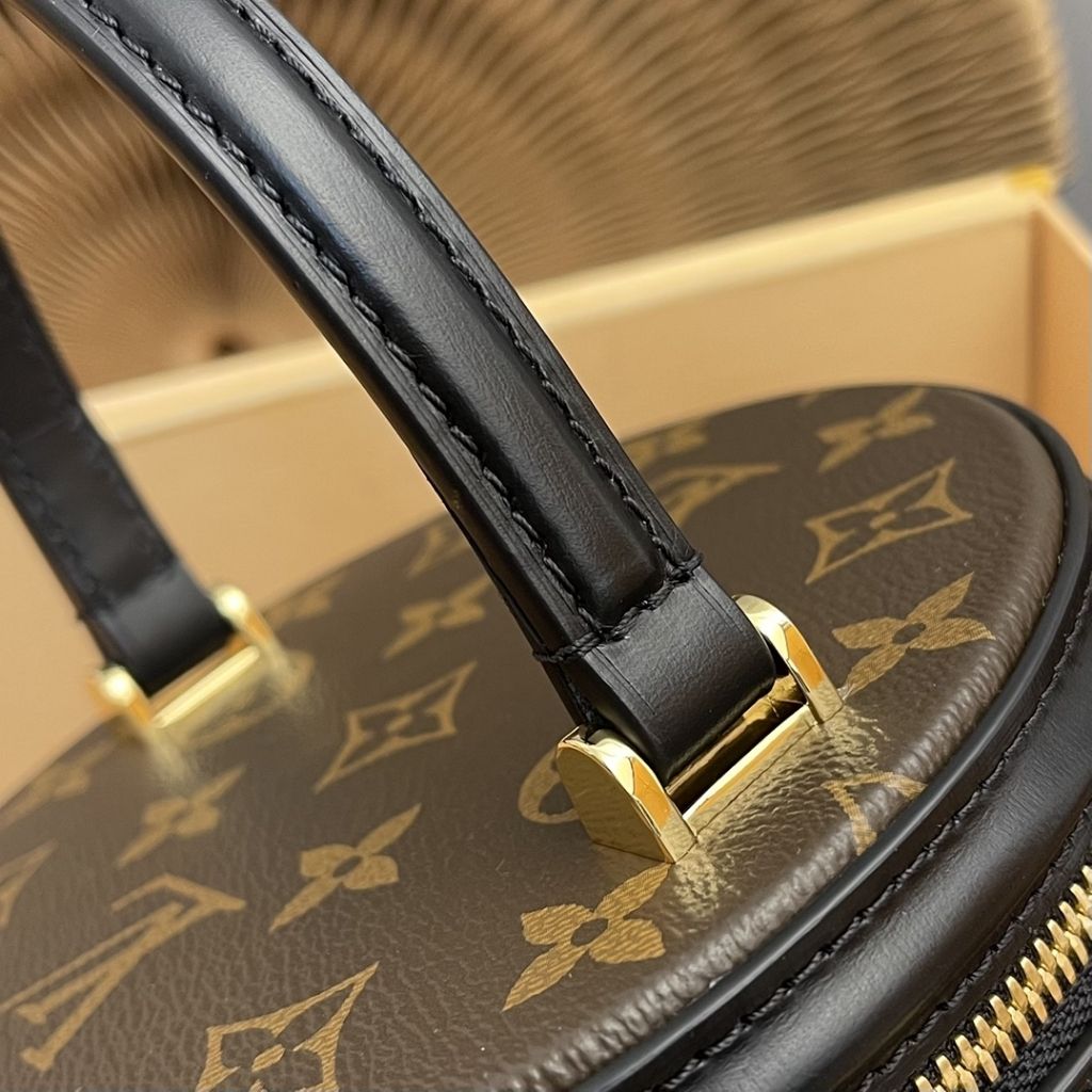 Louis Vuitton Cannes Black And Brown Monogram 15Cm M43986 - Image 6