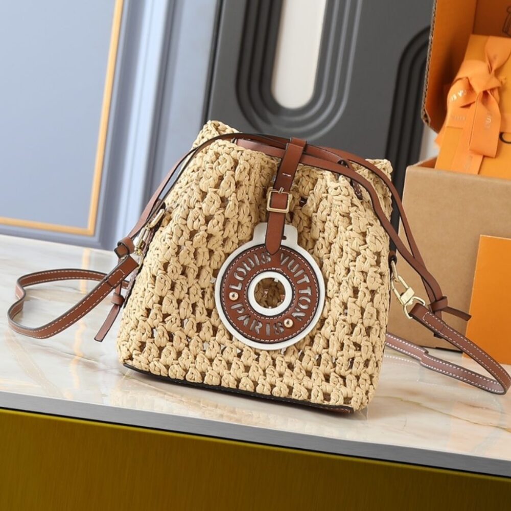Alternative view of Louis Vuitton By The Pool Noe Purse Raffia Beige 11.5cm M83521