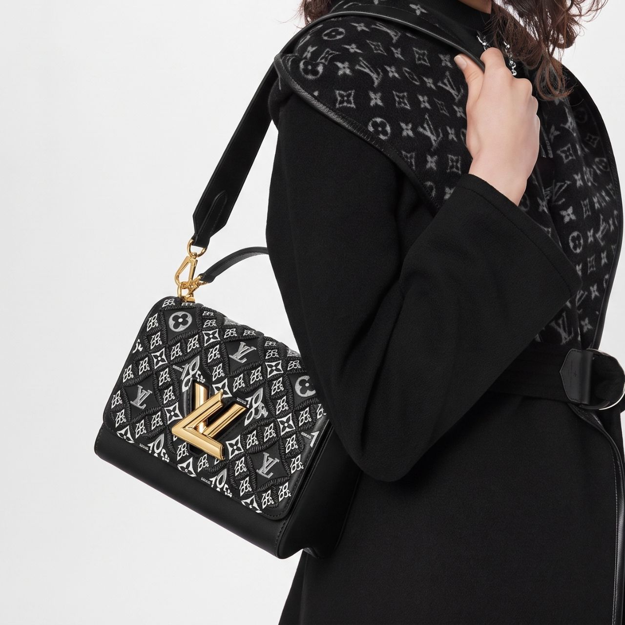 Louis Vuitton Twist MM Monogram Jacquard Black 23cm M57442 - Image 11