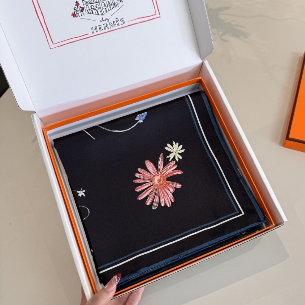 Hermes I Like Flowers Silk Scarf Black Multi-Colored 90Cm H984167S 11 - Image 3