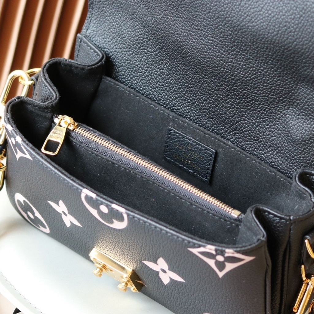 Louis Vuitton Pochette Metis East West Black And Beige Monogram 21.5Cm M46596 - Image 8