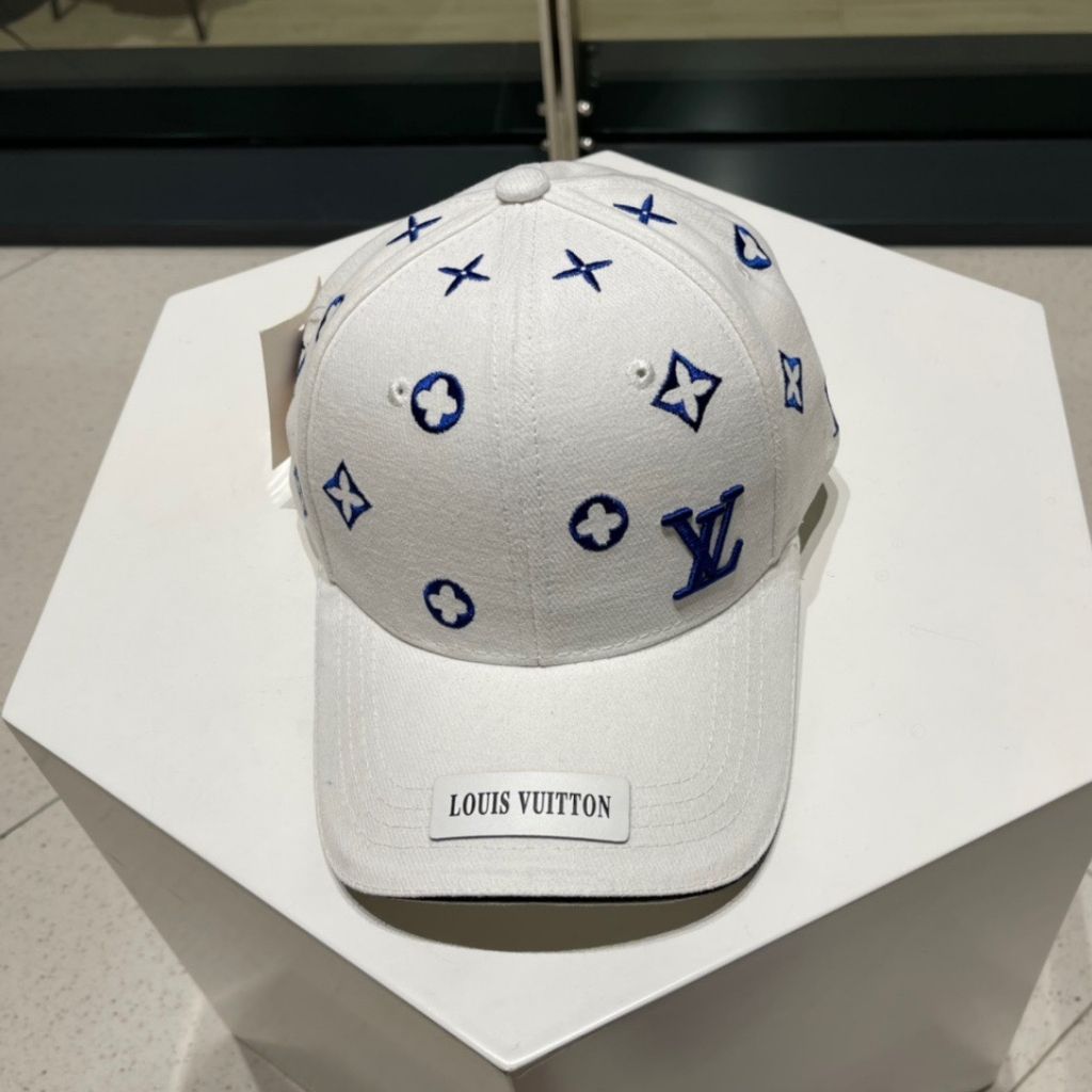 Louis Vuitton Match Cap White Blue - Image 4