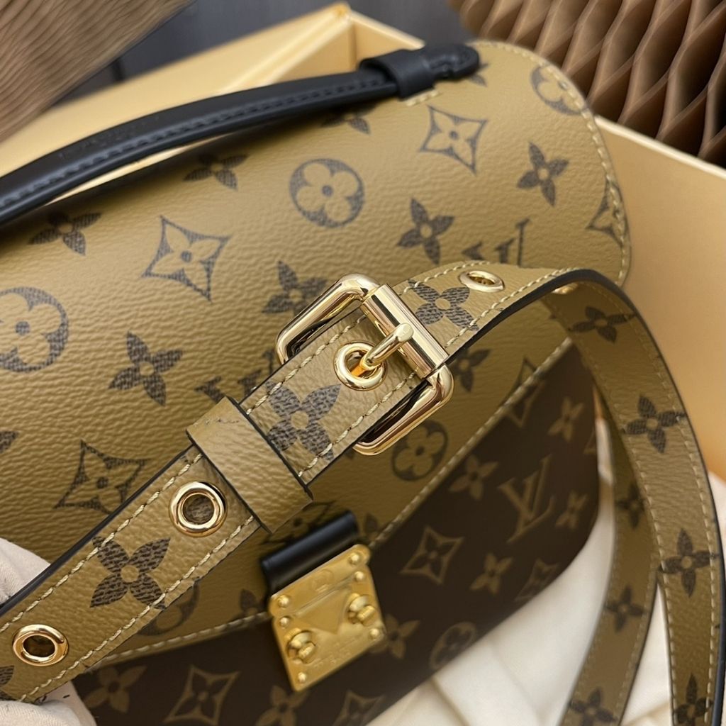 Louis Vuitton Pochette Metis Light Brown Monogram 25Cm M44876 - Image 5