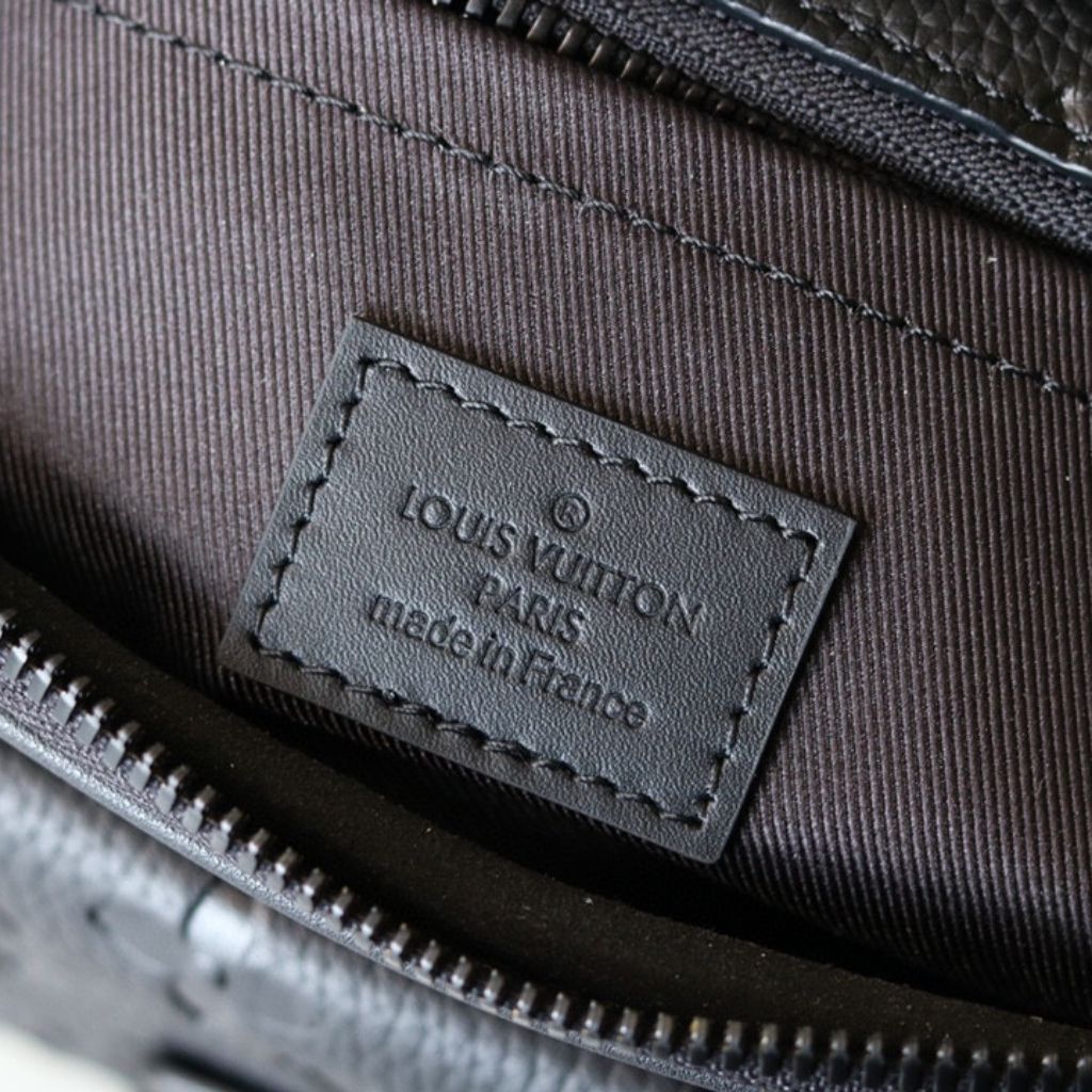 Louis Vuitton S Lock Messenger Black 22Cm M58489 - Image 9