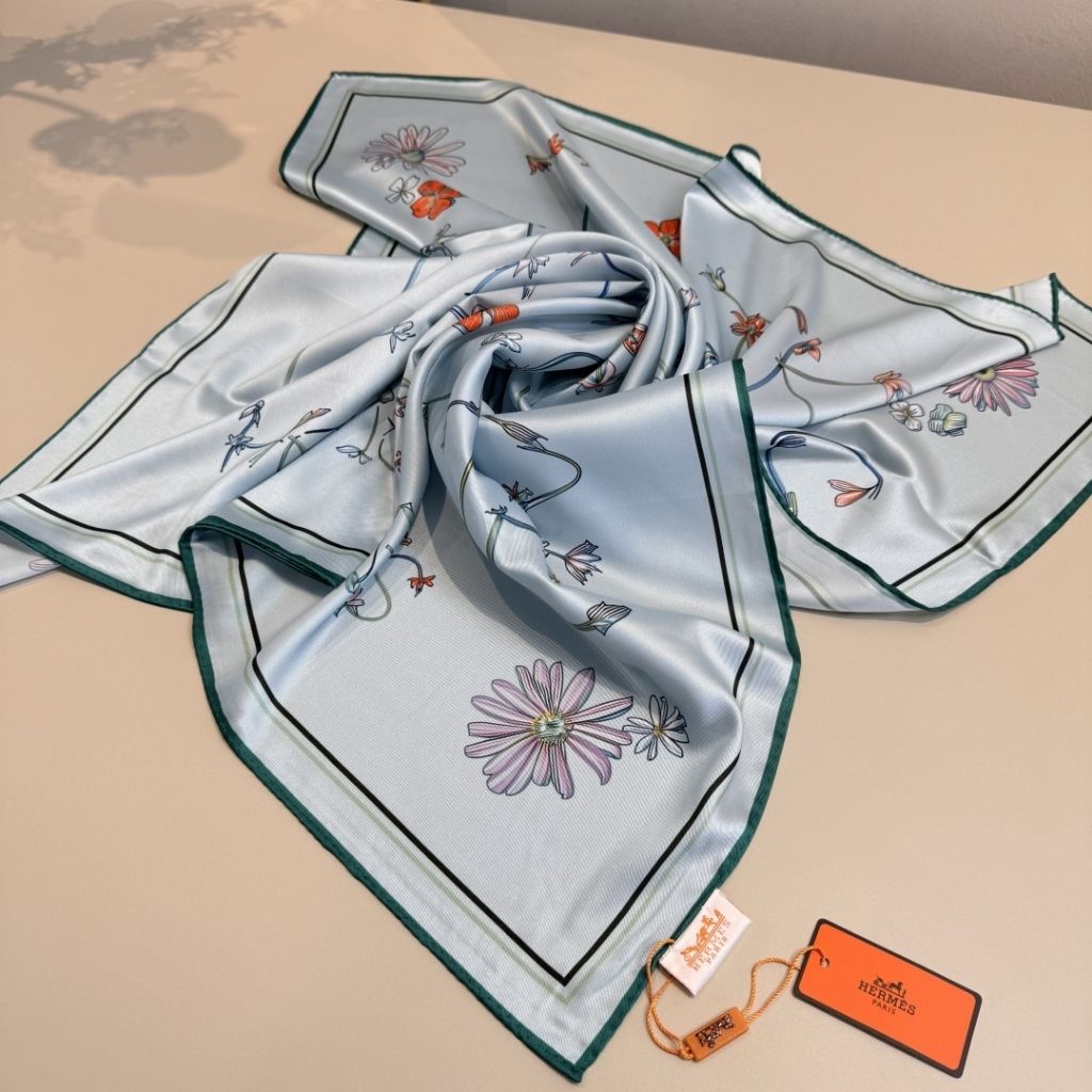 Hermes I Like Flowers Silk Scarf Coral Blue 90Cm H984167S 02 - Image 5