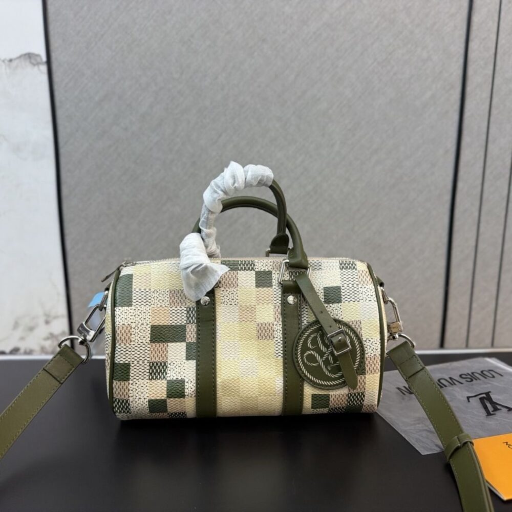 Alternative view of Louis Vuitton Keepall Bandouliere 25 D16 Beige 25Cm N00105