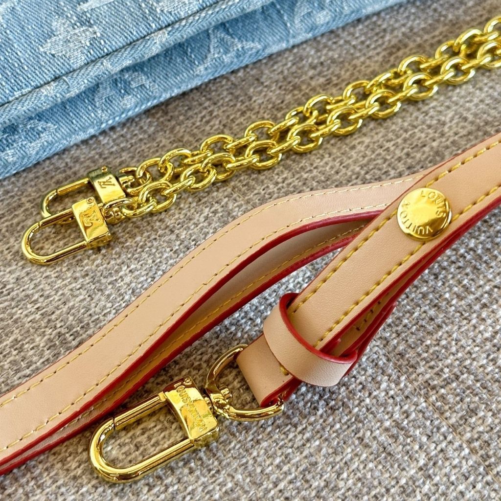Louis Vuitton Pochette Liv Light Blue Denim 24Cm M83532 - Image 5