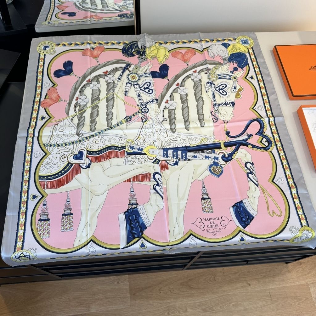 Hermes Harnais De Coeur Silk Scarf 90 Pink 90Cm H004090S 07 - Image 2