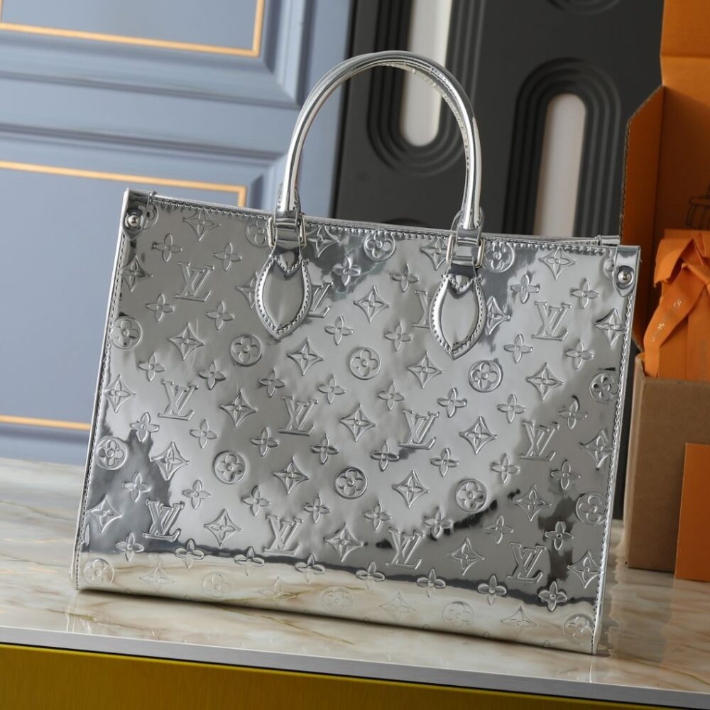 Alternative view of Louis Vuitton Ski OnTheGo MM Silver 35Cm