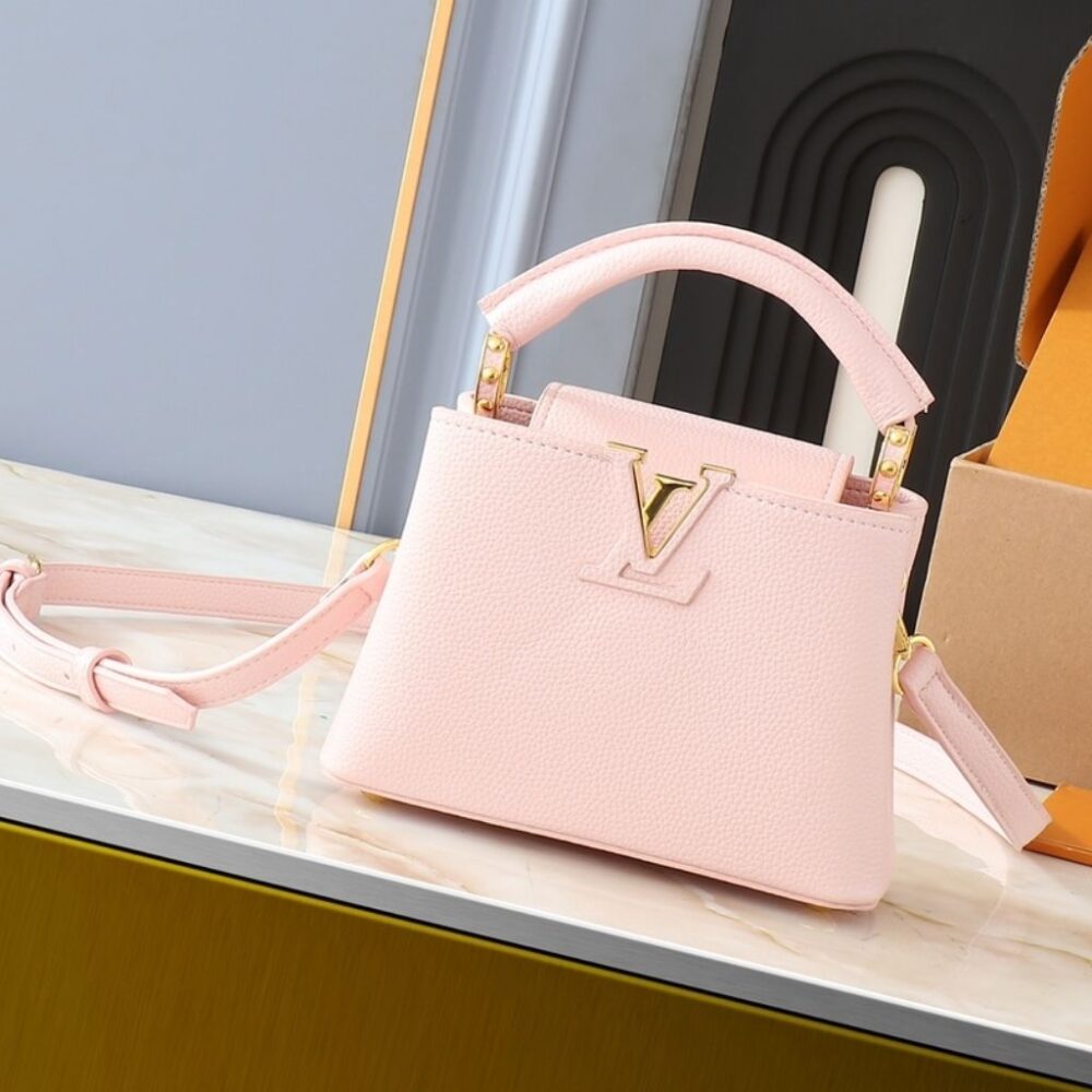 Alternative view of Louis Vuitton Capucines Mini Pink 21Cm M24544