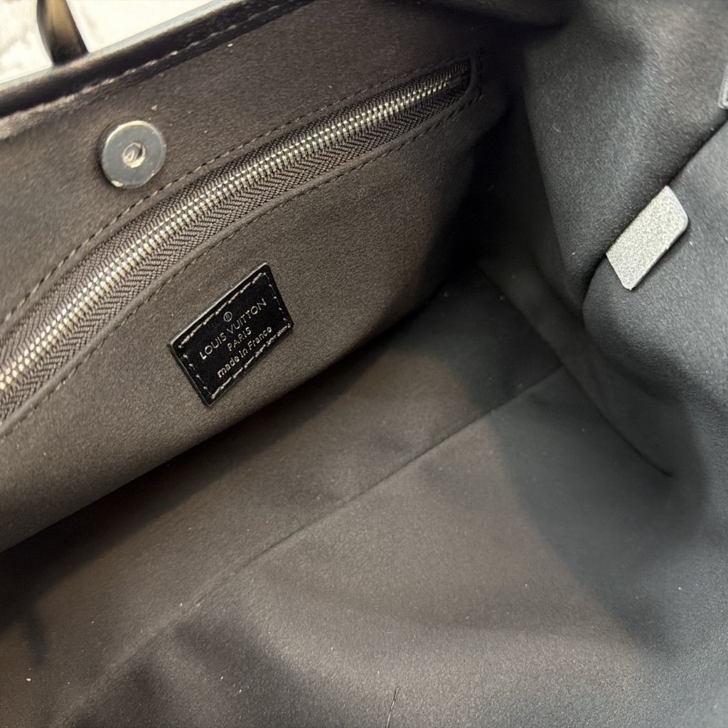 Louis Vuitton CarryAll Cargo Vibe PM Black 33.5Cm M24861 - Image 8