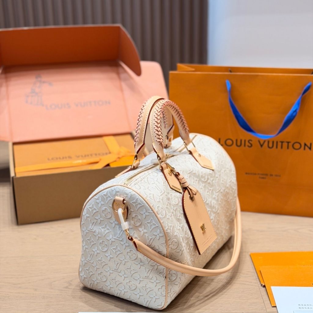 Louis Vuitton Speedy Soft 30 White Monogram Embleme Peuplier 30Cm M28479 - Image 6